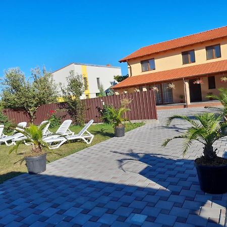 Bed and Breakfast Casa Sannicolau Sînnicolau Mare Exterior foto