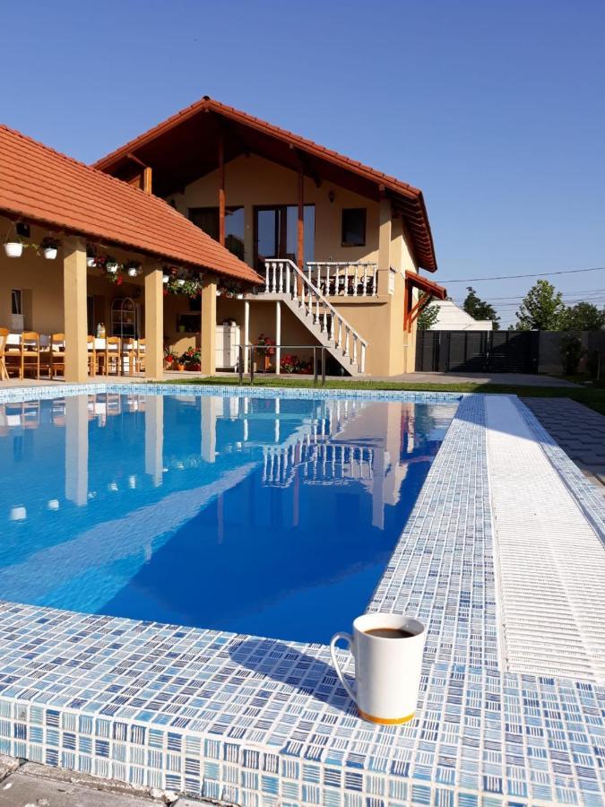 Bed and Breakfast Casa Sannicolau Sînnicolau Mare Exterior foto